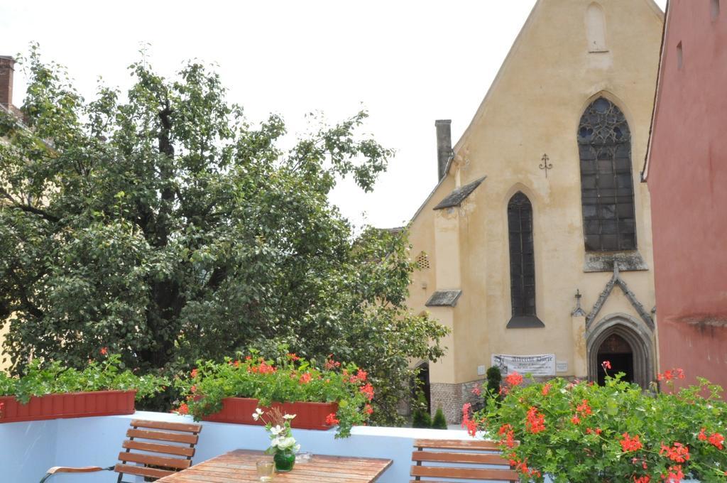 Hotel Casa Saseasca à Sighişoara Extérieur photo